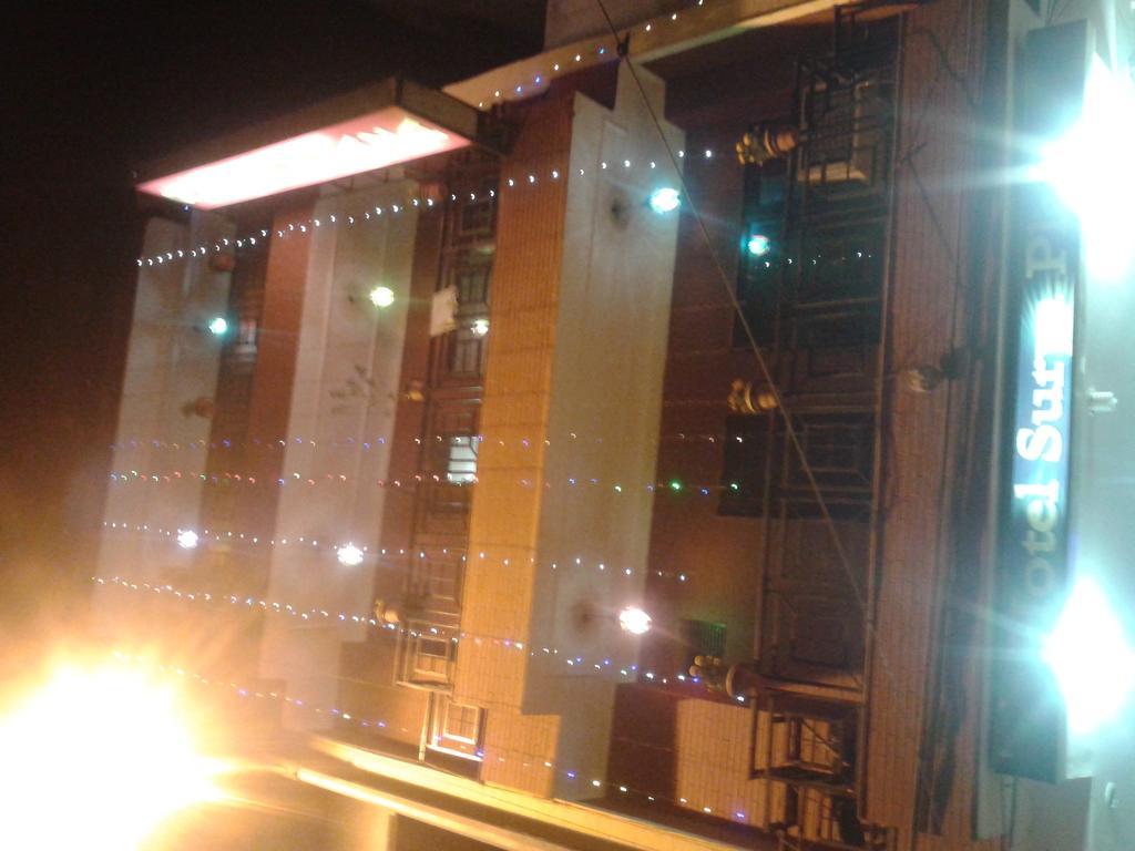 Hotel Surya Plaza New Delhi Exterior photo